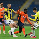 Insiden Peluru Kaca, Gol Spektakuler, dan Persaingan Ketat Fenerbahçe di Puncak Super Lig Turki