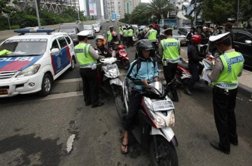 10 contoh norma hukum dan artinya di masyarakat
