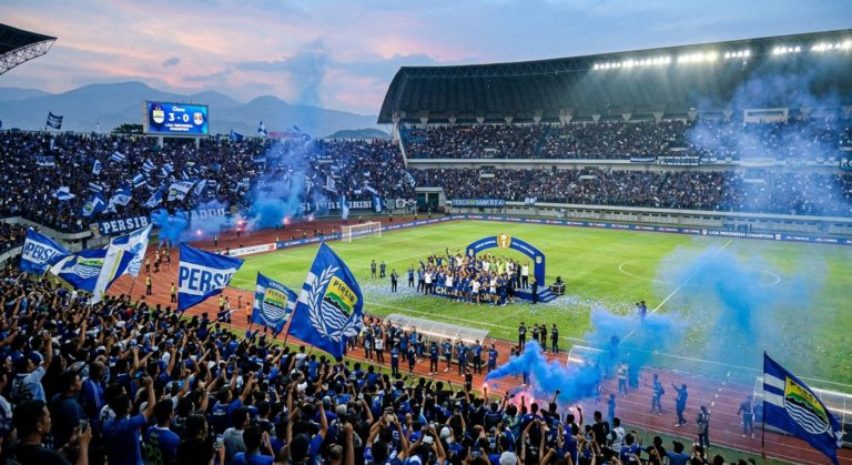 Sejarah Persib Bandung dari Masa ke Masa, Prestasi, Legenda, dan Bobotoh