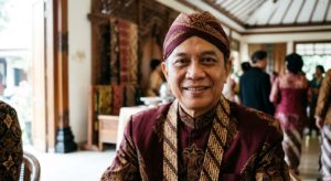 Guruh Soekarnoputra: Profil, Biografi, Karier, dan Perjalanan Hidupnya