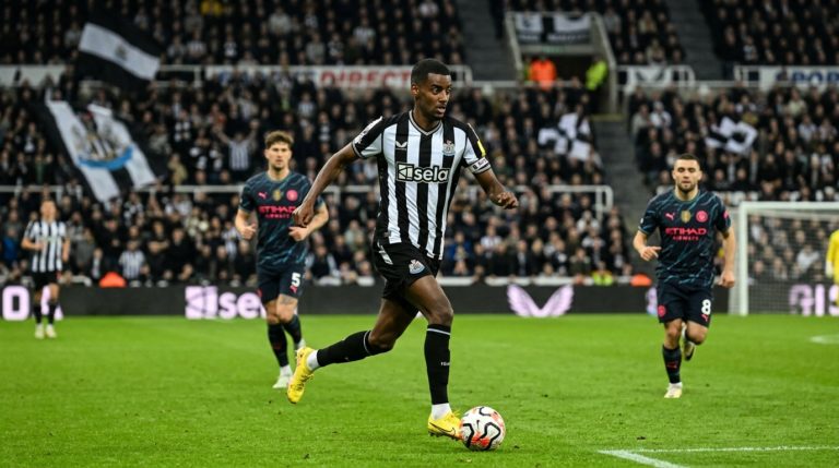 Fakta Menarik Alexander Isak: Striker Modern dengan Visi Bermain Tinggi