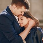 4 Zodiak Cowok yang Paling Bisa Mengayomi Pasangan, Gentlemen Type!