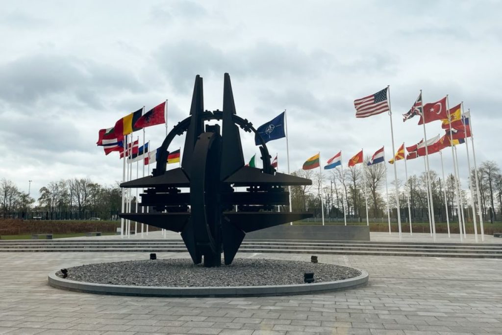 AS Tinggalkan NATO: Apa Akibatnya Bagi Keamanan Dunia dan Dominasi Global?