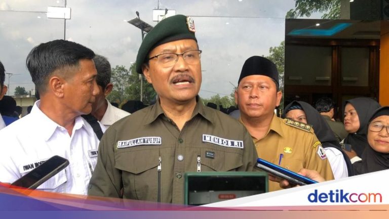 Bansos Dipotong? Mensos Gus Ipul Bongkar Hoaks, Buktikan Bantuan Tetap Penuh!