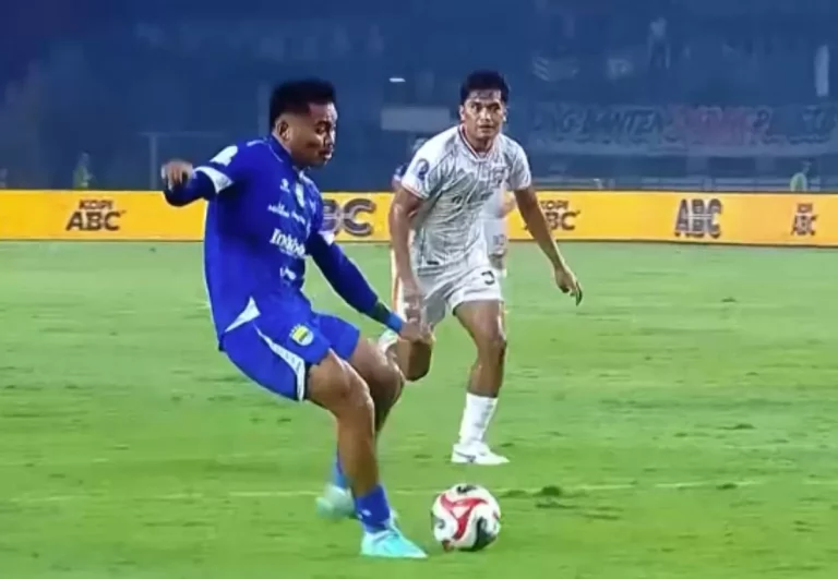 Borneo FC Tancap Puncak, Persib Bandung Gigit Jarak: Drama Liga 1 Makin Memanas