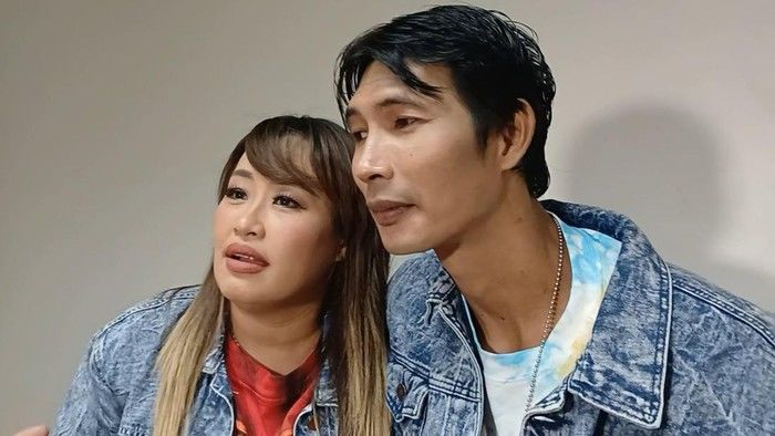 Drama Pernikahan: Pinkan Mambo Minta Cerai, Arya Khan Disorot Karena Rumah Rahasia & Endorse