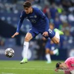 Jorrel Hato Siap Membuka Pintu di Lini Tengah Chelsea Hadapi Manchester City