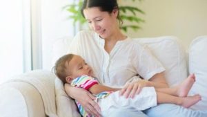 Kisah Saudara Perempuan: Dari Menyusui Si Kecil hingga Menghadapi Kanker, Semua Menguji Ikatan Keluarga