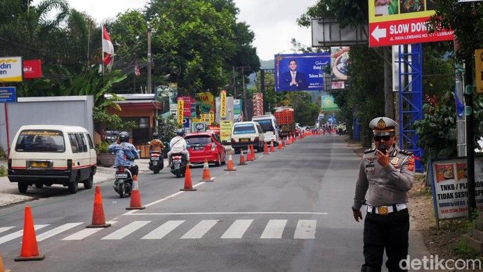 Long Weekend Bandung Diserbu Wisatawan, Ratusan Polisi Siaga Mengamankan Keramaian