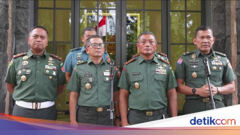 Mabes TNI Tangguhkan Empat Prajurit BAIS, Diproses Pasal Penganiayaan atas Penyiraman Air Keras ke Andrie Yunus
