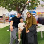 Menggemaskan! Foto Anak Ketiga Zaskia Sungkar di Disneyland Shanghai Bikin Netizen Terpukau