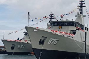 Menyambut 77 Tahun Angkatan Laut: Tur Kapal Militer di Shanghai Port Pecah Rekor Pengunjung