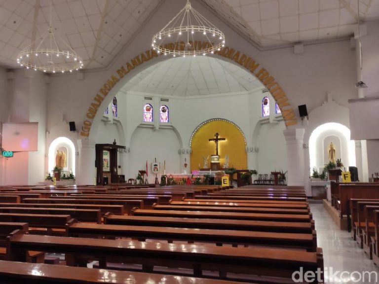 Misa Kamis Putih di Katedral Semarang: Momentum Transformasi Rohani Menyambut Paskah 2026