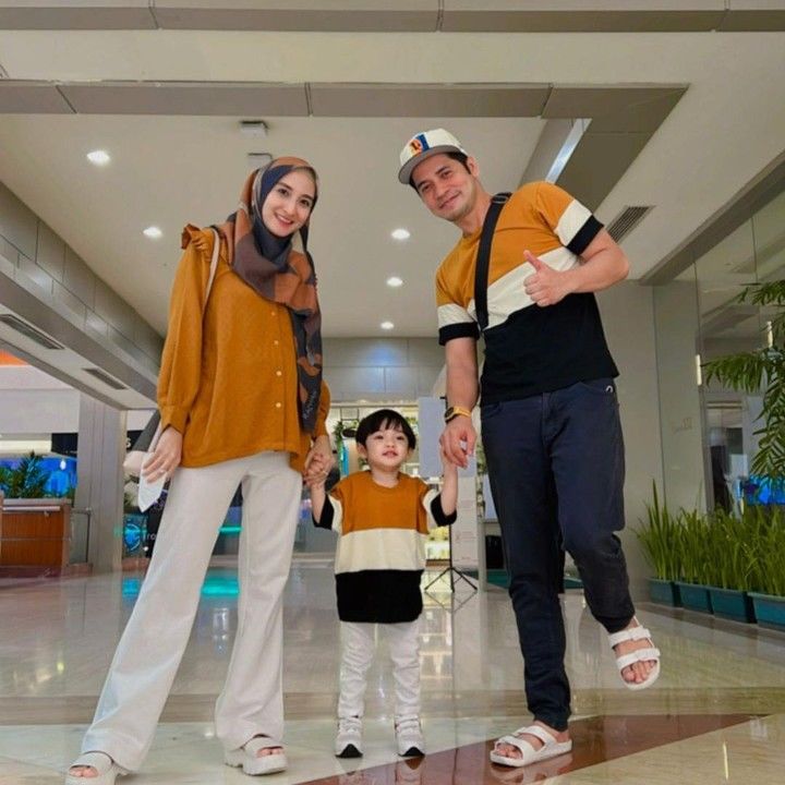 Momen Haru: Baby Clemira Megumi Perdana Si Kecil Bintang Keluarga Chaca Thakiya & Ricky Perdana