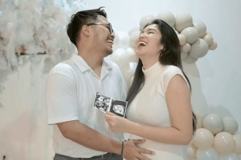 Momen Mengharukan Gender Reveal Adinda Thomas: Siap Sambut Bayi Laki‑Laki!