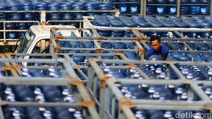 Oracle Guncang Pasar: AI Besar, Utang Meningkat, dan Pemutusan 30.000 Pekerja