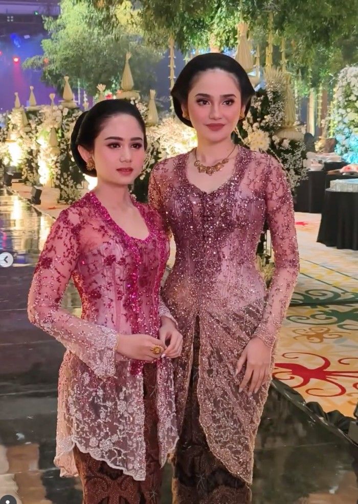 Rebecca Klopper Mencuri Hati di Siraman Syifa Hadju: 7 Potret Anggun yang Menggoda