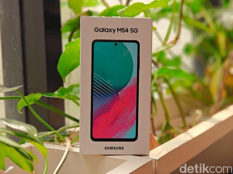 Samsung Galaxy M54 5G: Baterai Besar yang Menguasai Segmen Mid‑Range, Layar Super Jernih Membuatnya Juara