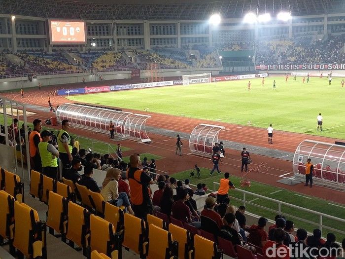 Sanksi Tanpa Penonton Persis Solo Turun Jadi Dua Laga, Klub Optimis Lunasi Utang Stadion Manahan