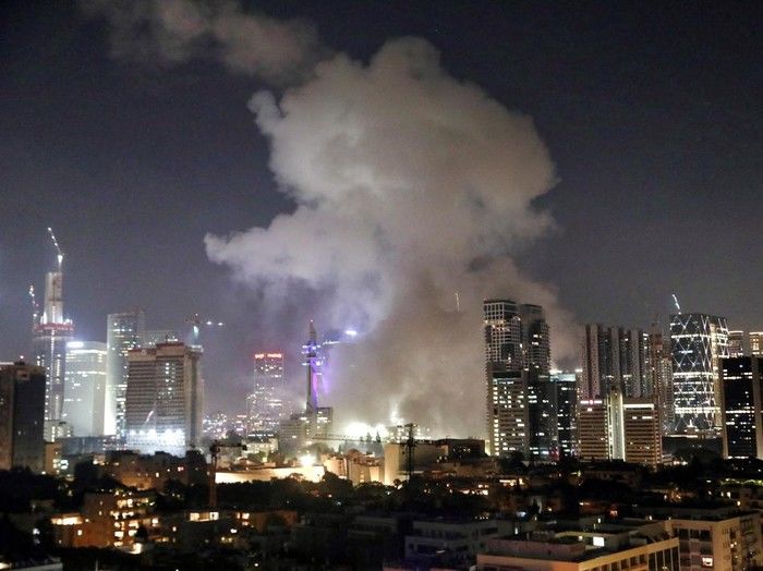 Serangan Rudal Iran Guncang Tel Aviv: Tiga Gelombang, Ribuan Sirene, dan Ketegangan Memuncak