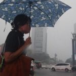 Siapkan Payung! BMKG Prediksi Hujan Sedang Mengguyur Seluruh Jakarta Hari Ini