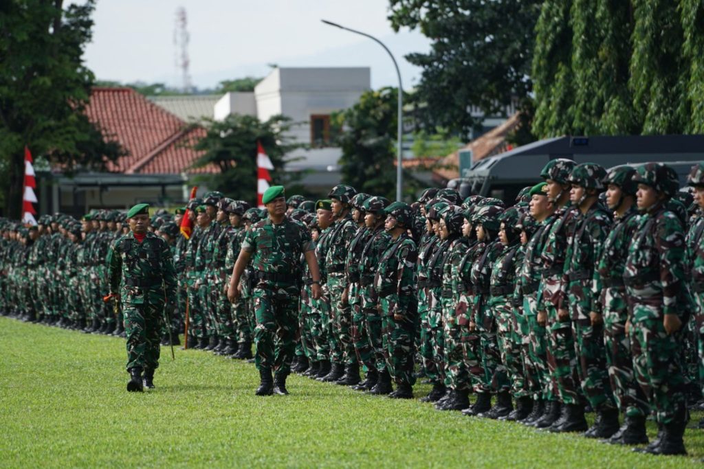 Skandal Besar di Pentagon: Menhan AS Pecat Kepala Staf Angkatan Darat dan Dua Jenderal di Tengah Perang Iran