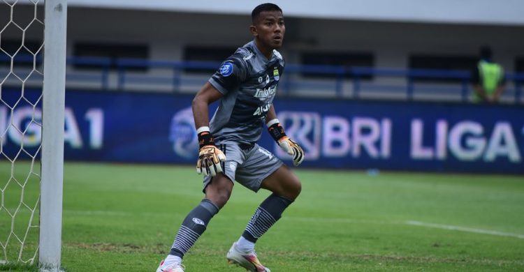 Teja Paku Alam Siap Pecahkan Rekor Clean Sheet, Menargetkan Gelar Kiper Terbaik Sepanjang Sejarah Liga Indonesia