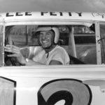Warisan Lee Petty: Dari Jalan Tanah ke Mahkota NASCAR Richard Petty