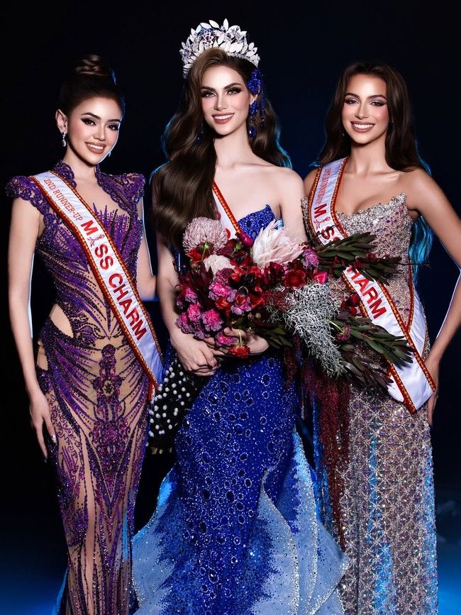 7 Potret Memukau Miss Charm 2025 Anna Blanco di Indonesia yang Bikin Terkesan!