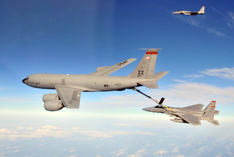 KC-135 Stratotanker Mengirim Sinyal Darurat di Teluk Persia, Apa Penyebabnya?