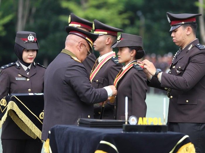 KSAD Maruli Lantik 1.202 Perwira Remaja Diktukpa Gelombang I 2026, Janjikan Layanan Terbaik untuk Negara