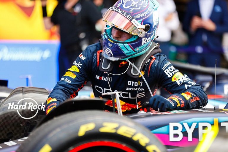 Max Verstappen Diselidiki FIA Usai Chaos Miami GP: Spin 360°, Pelanggaran Garis Pit, dan Kontroversi di Radio