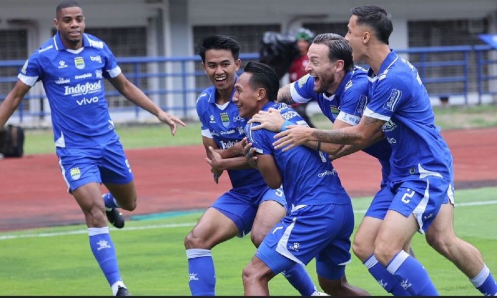 Persib Bandung Siap Meraih Gelar Juara Super League 2025-2026, Bobotoh Diminta Tertib