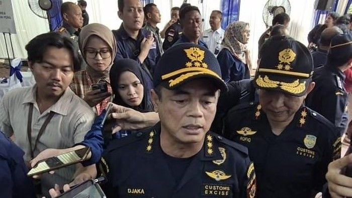 Purbaya Akan Copot Dirjen Bea Cukai jika Terbukti Bersalah