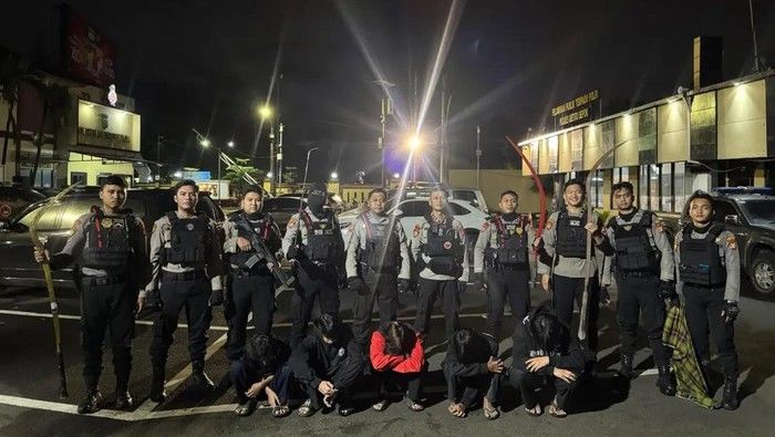 Remaja Bawa Celurit di Margorejo: Polisi Amankan 5 Penggiring Aksi Tantang Jalan