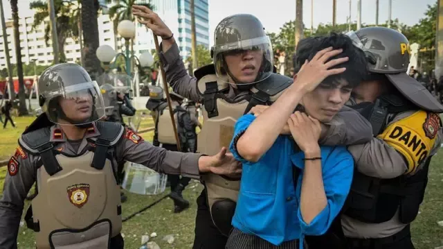 Skandal Menteng: Rekam Jejak Ronald Sinaga, Politisi PSI yang Dipukuli dan Dampaknya Terhadap Demokrasi Indonesia