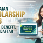 Mahasiswa menunjukkan portal pendaftaran Pegadaian Scholarship 2026 pada layar laptop.