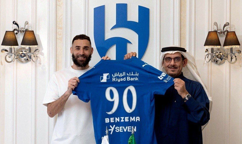 Benzema Tetap di Al Hilal: Kontroversi, Kritik, dan Dampak Saudi Pro League yang Mengguncang Dunia Sepak Bola