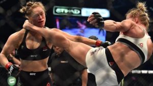 Cris Cyborg Mengungkapkan Kecemasan untuk Ronda Rousey: Akankah Dia Juga Menuju Pensiun?