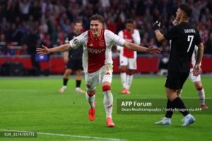 Drama UEFA Conference League: Brighton Imbang, Ajax Menang Besar, dan Rovers Terancam Eliminasi