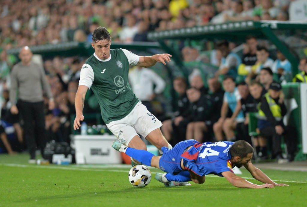 Pertandingan Menegangkan: Brighton dan Hibernian Berjuang di UEFA Conference League