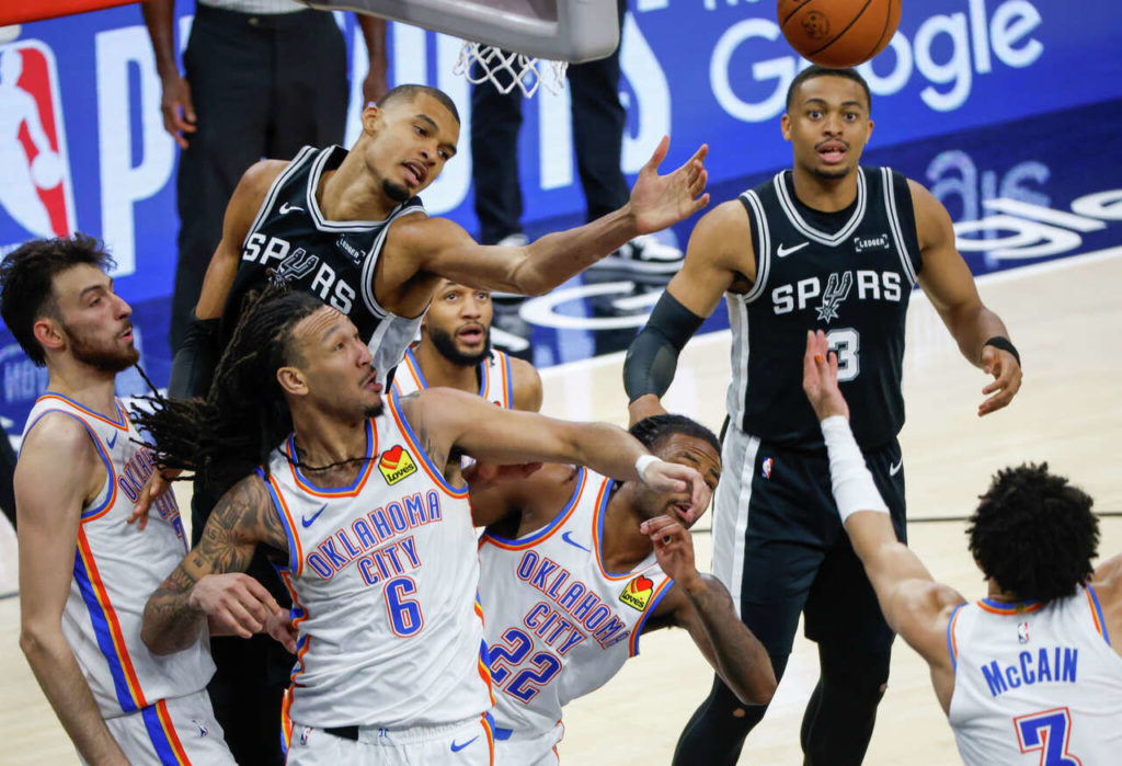 Thunder vs Spurs: Prediksi Kejuaraan 2027 dan Strategi Roster yang Mengguncang Liga
